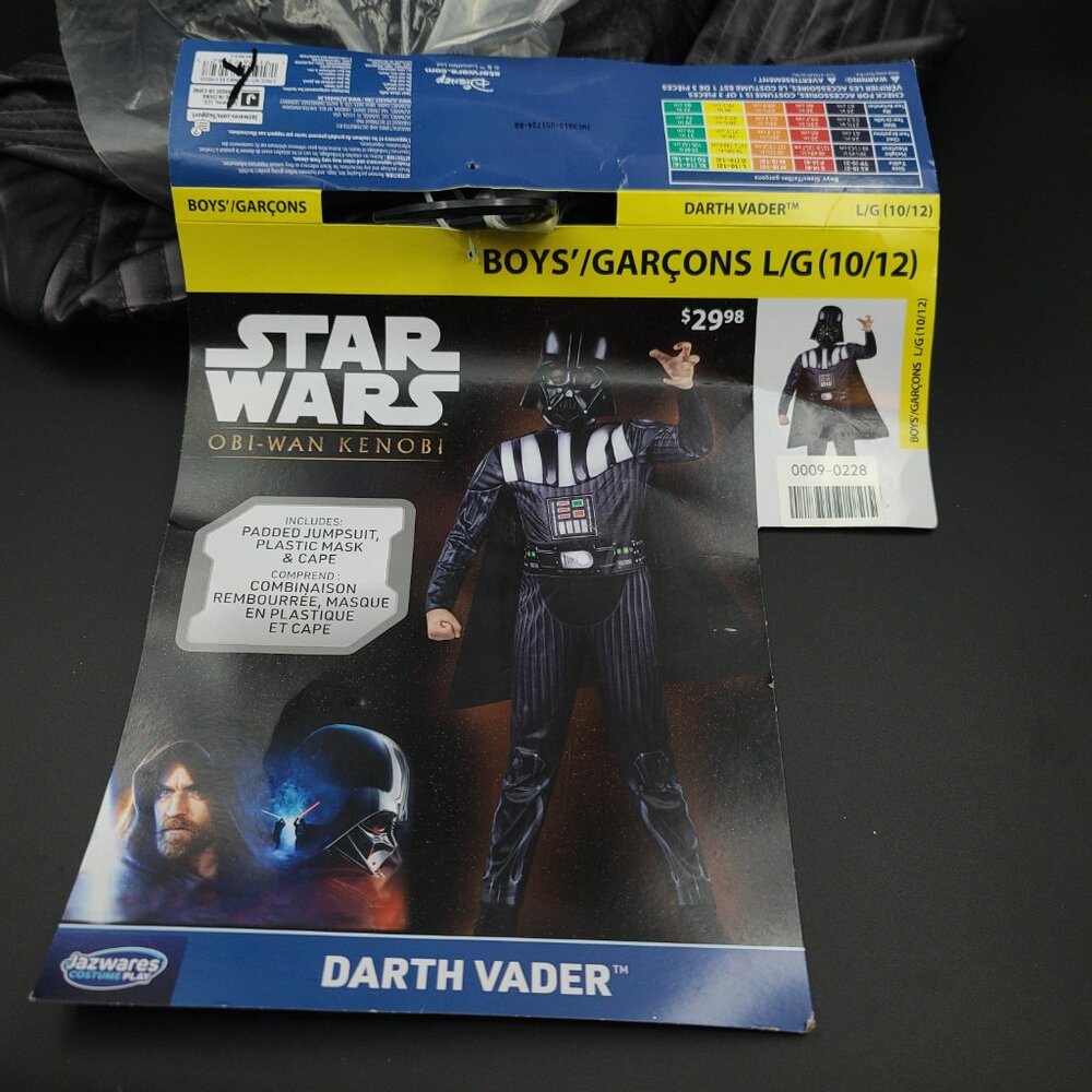 Star Wars Darth Vader Boys Dress Up Costume , 10-12, NWT - Picture 11 of 13